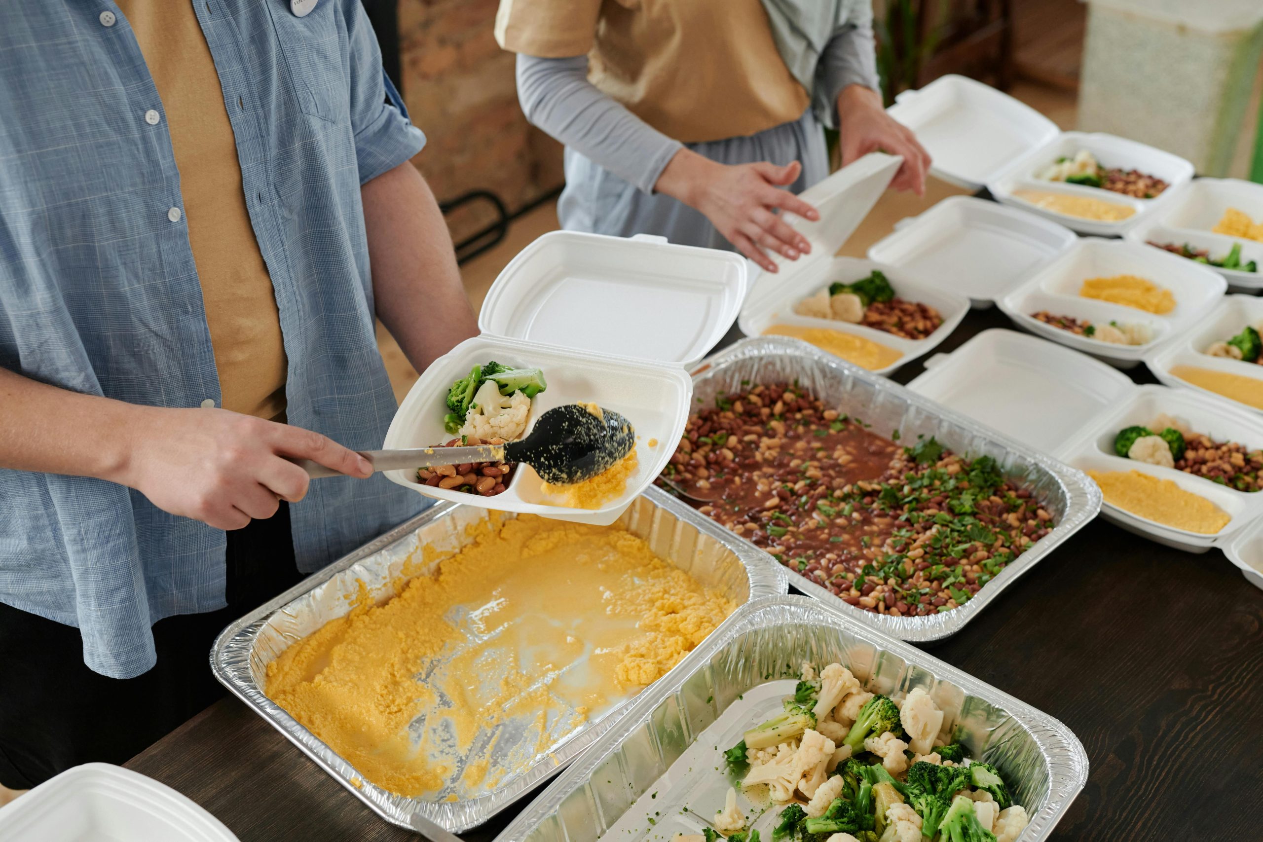Tampa restaurant catering orders displayed clearly for staff without mixing daily takeout and scheduled catering orders